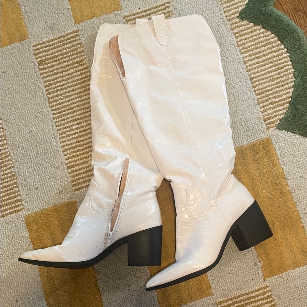 Journee Collection Extra Wide Leg Heeled Knee High Boots